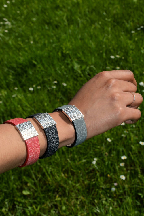 Manchette en galuchat orange | EMPREINTES Paris - EMPREINTES Paris