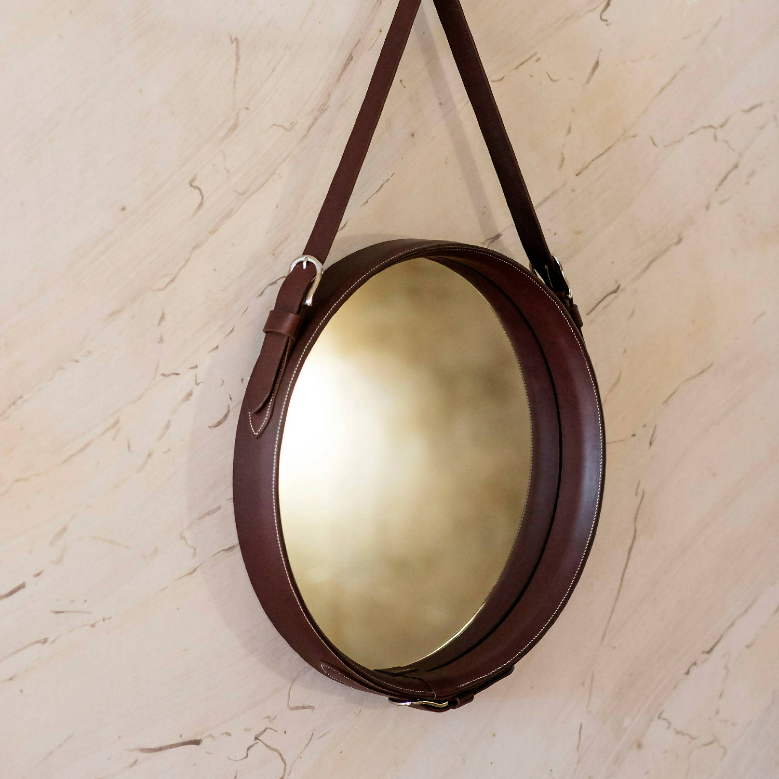 Miroir Alek cuir marron foncé | EMPREINTES Paris