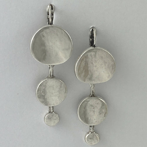 Boucles d’oreilles en étain Argenté 2 | EMPREINTES Paris - EMPREINTES Paris