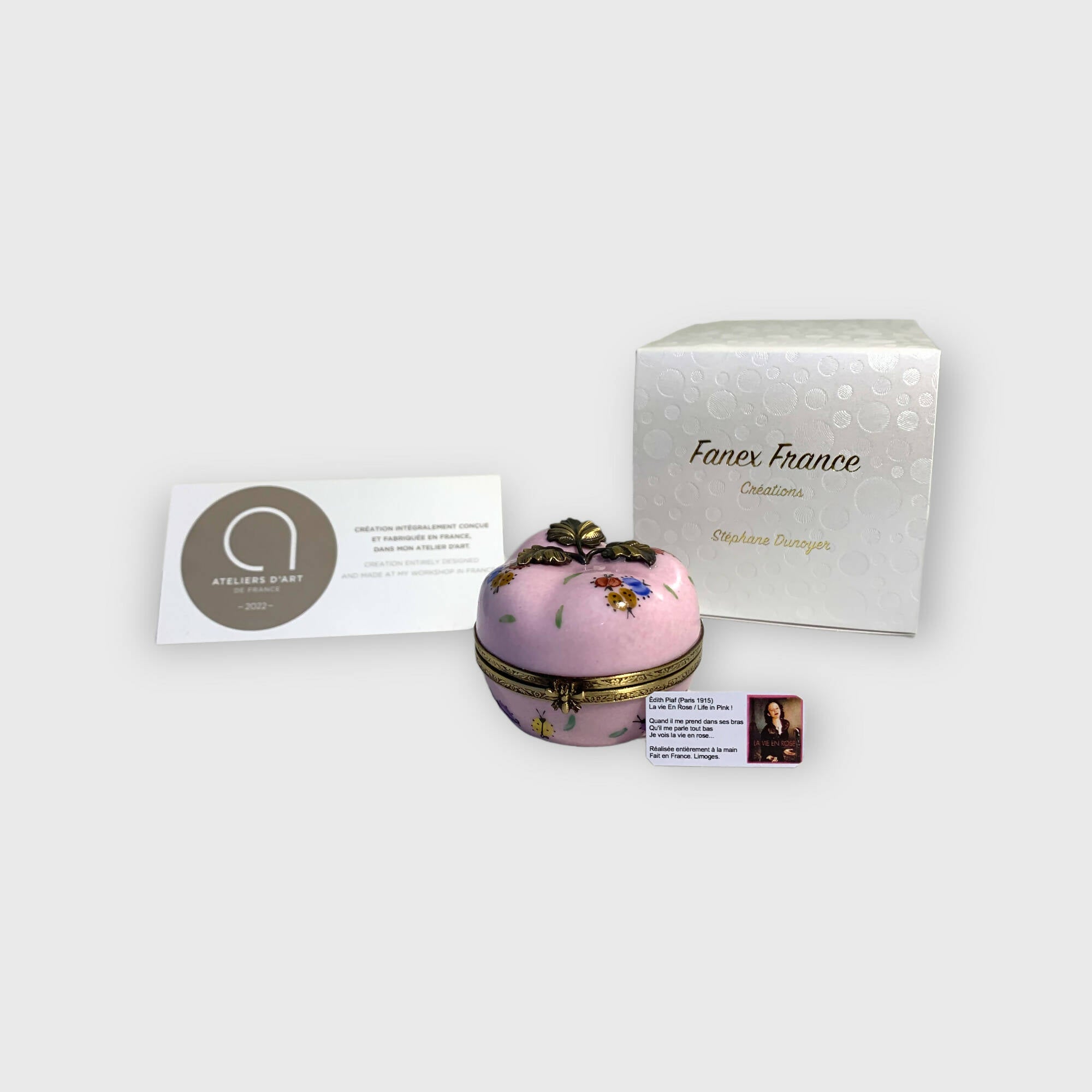 Pomme musicale coccinelle rose et oiseau romantique | EMPREINTES Paris