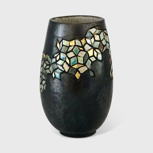 Vase noir avec motifs de losanges | EMPREINTES Paris - EMPREINTES Paris
