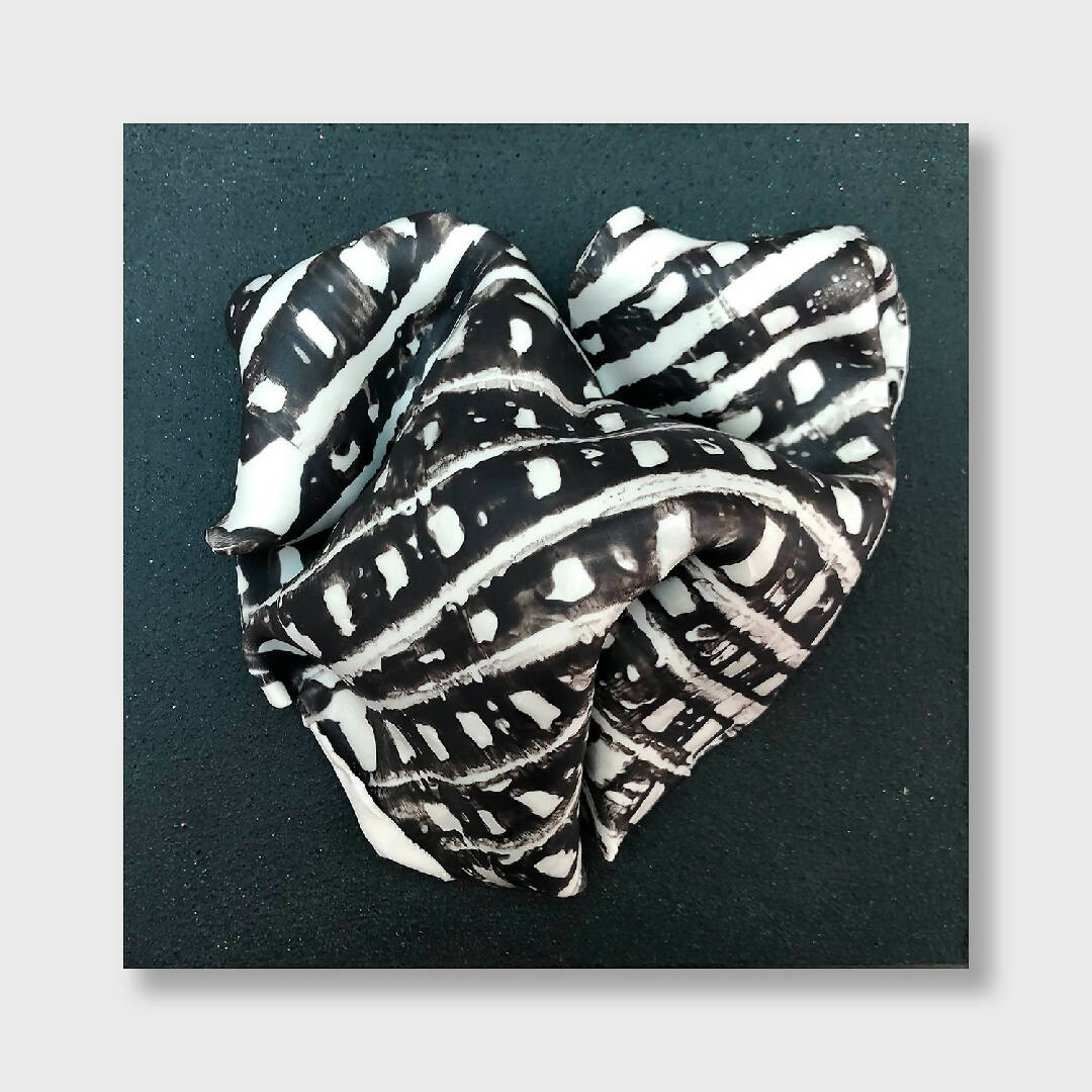 Bas relief tableau collection cœur porcelaine graphique 2 | EMPREINTES Paris