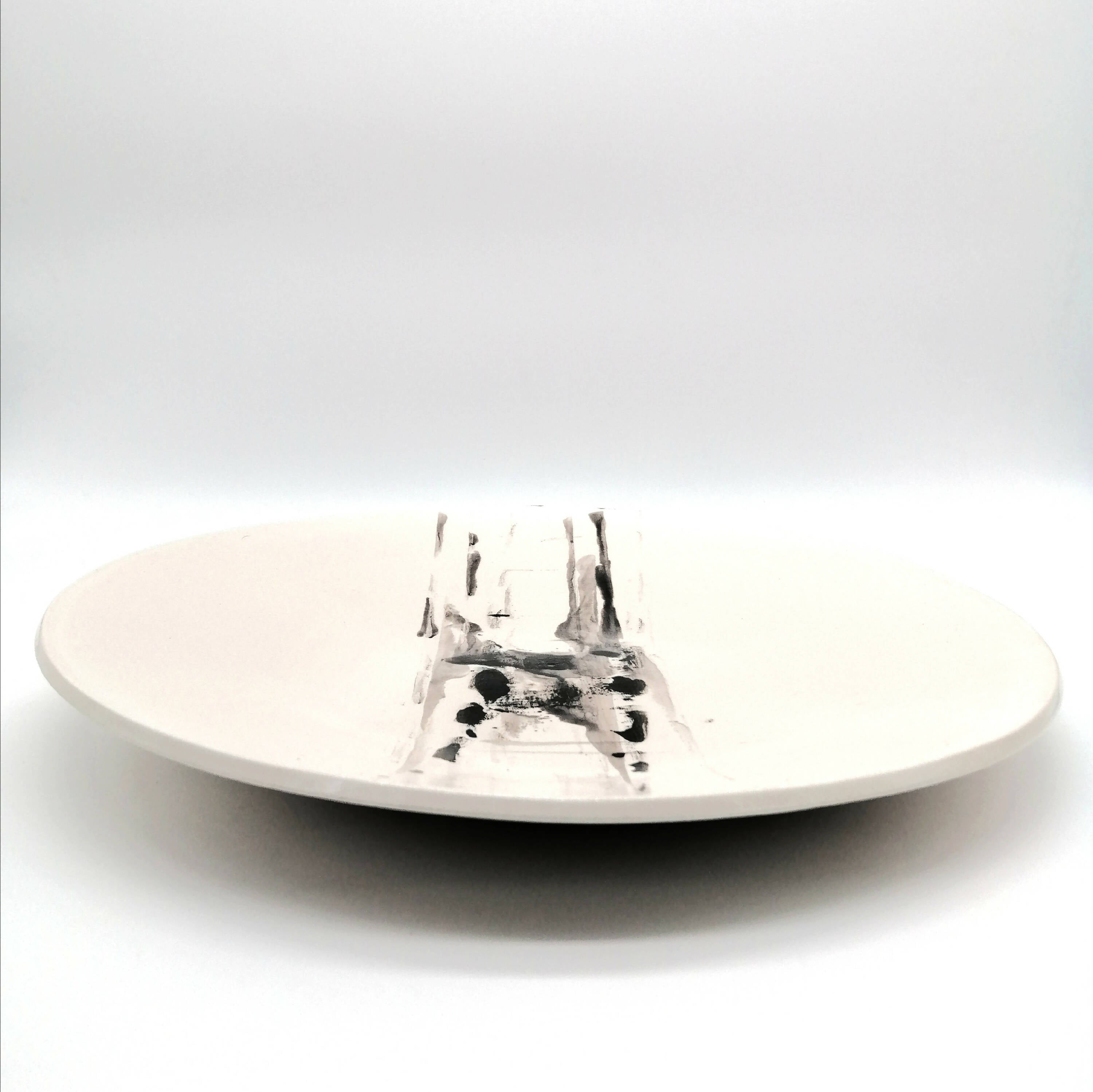 Plat traces noires | EMPREINTES Paris