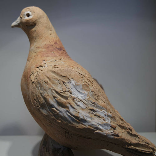 Sculpture Pigeon roux sur bois | EMPREINTES Paris - EMPREINTES Paris