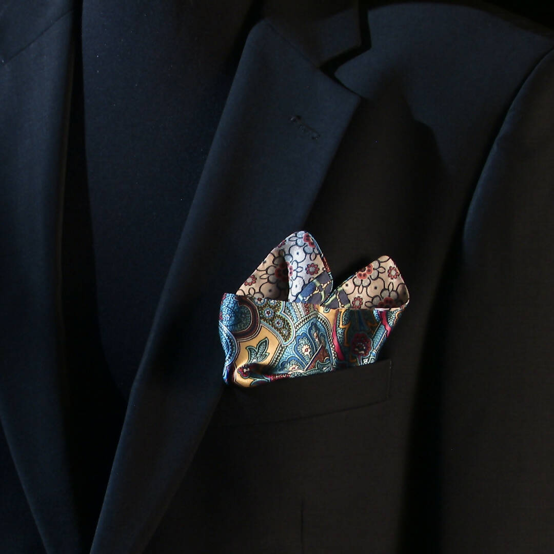 Pochette soie homme- cachemire bleu jaune | EMPREINTES Paris