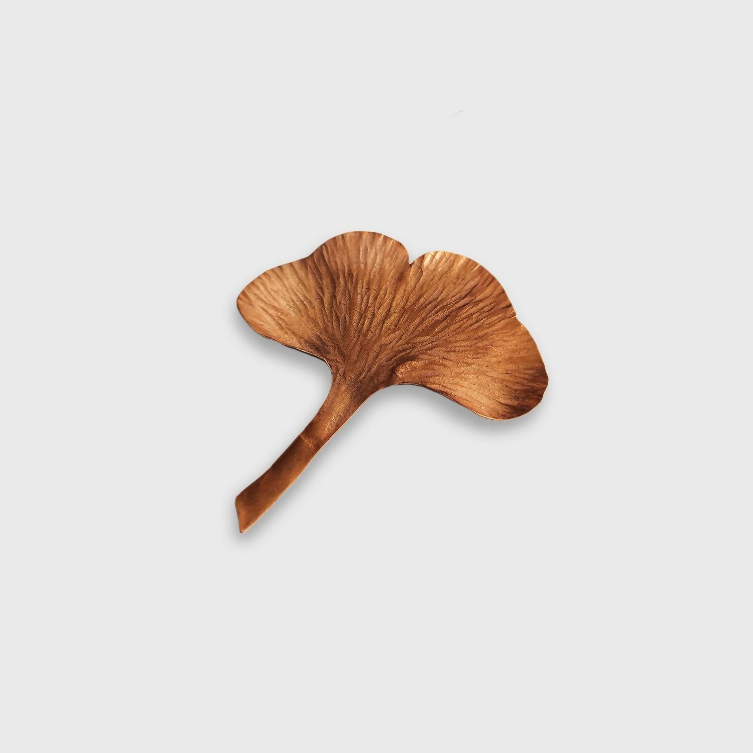 Broche Ginkgo Biloba en cuivre martelé | EMPREINTES Paris
