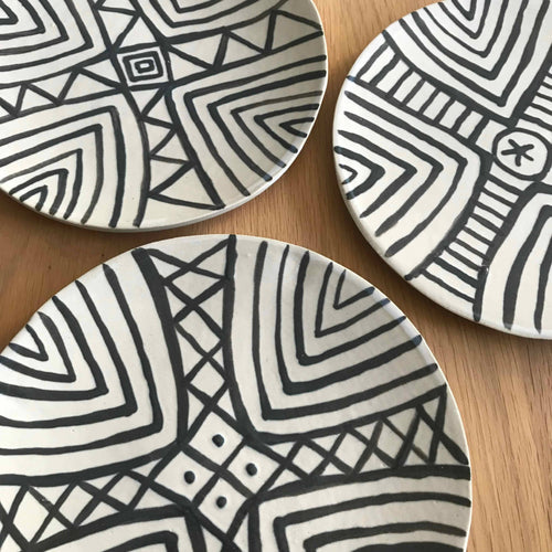 Ensemble de 3 Assiettes Ethnik Black | EMPREINTES Paris - EMPREINTES Paris