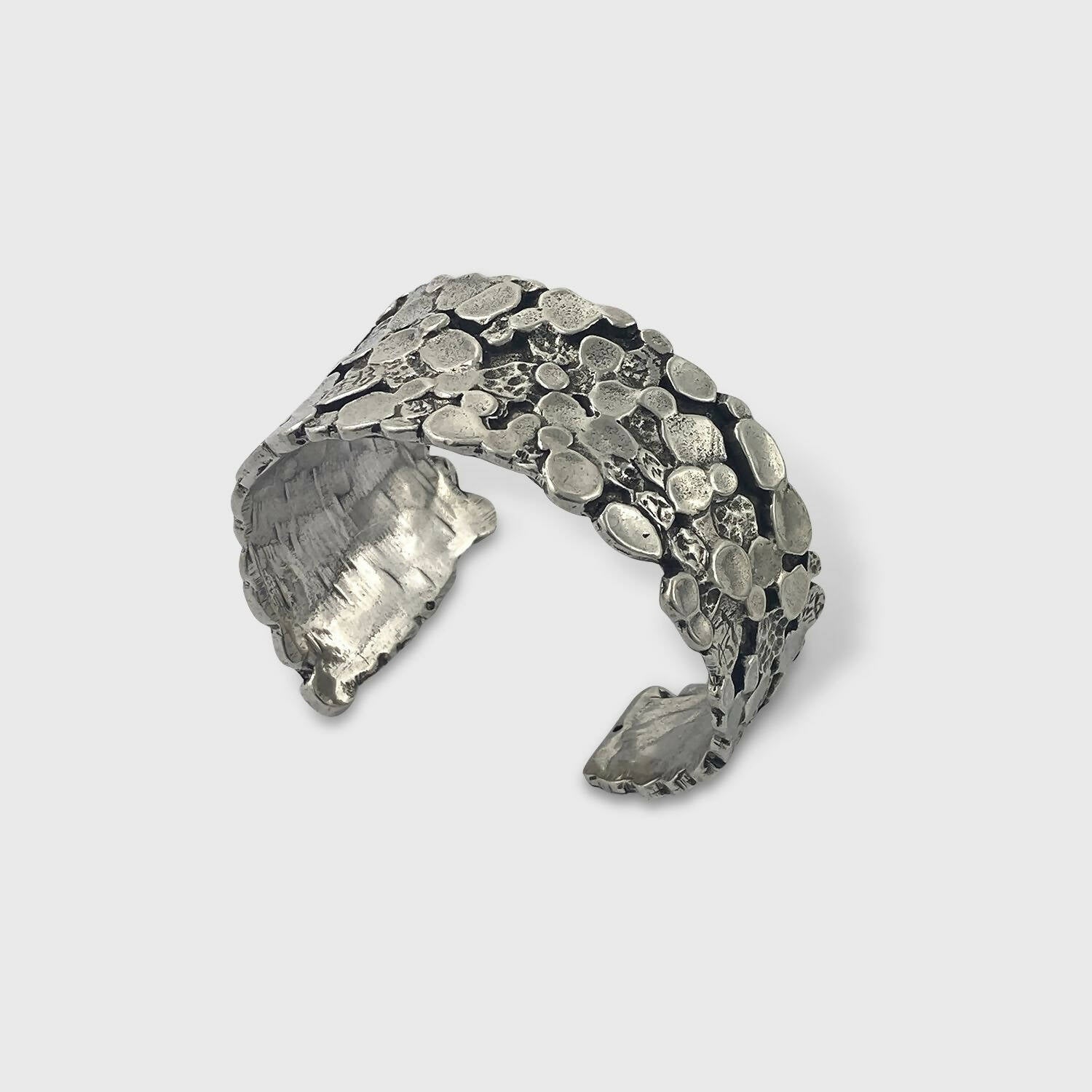 Bracelet en étain argenté 8 | EMPREINTES Paris