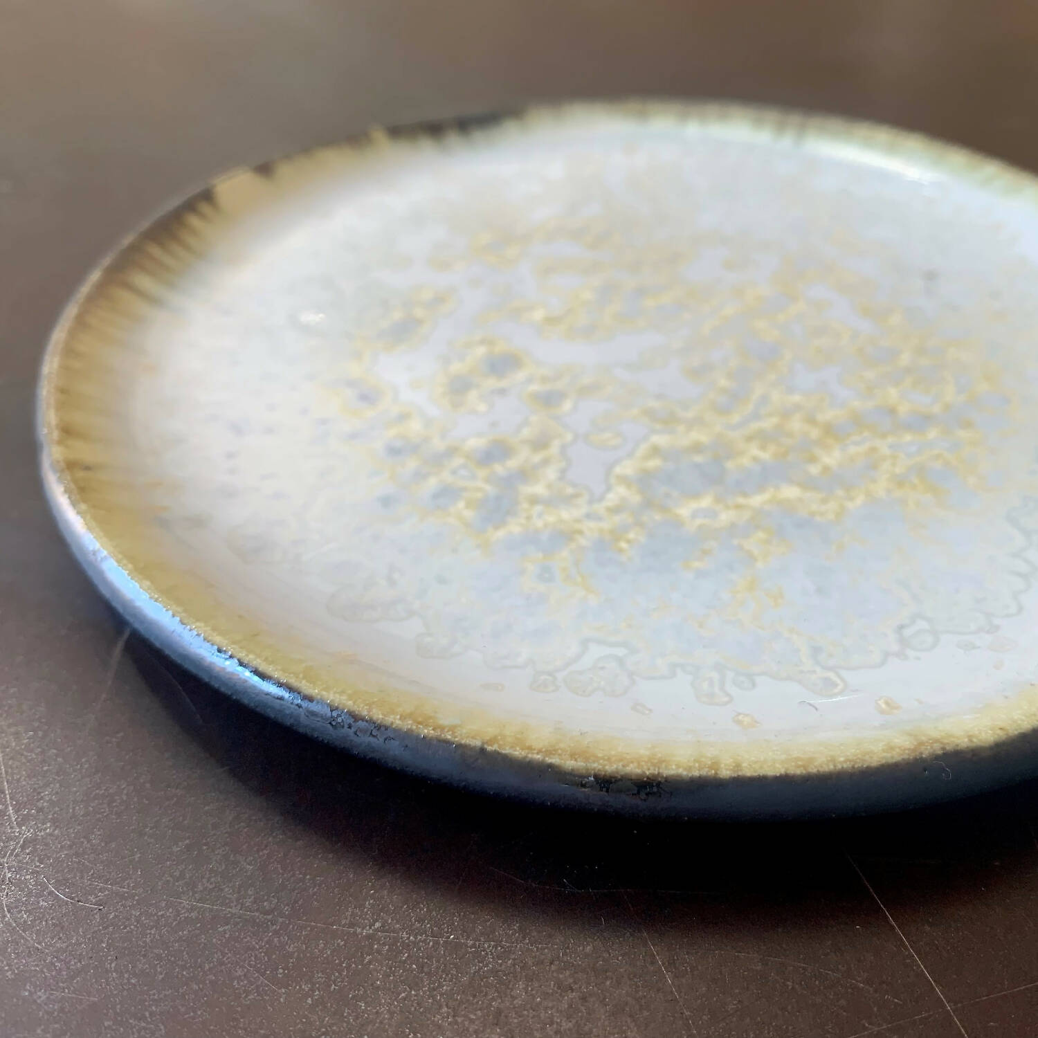 2 petites assiettes plates en grès - collection Moon | EMPREINTES Paris | EMPREINTES Paris