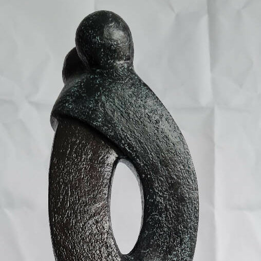 Sculpture couple IN MY ARMS | EMPREINTES Paris