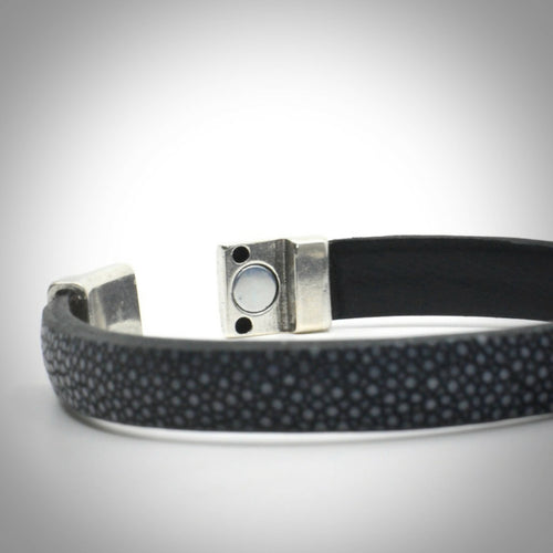 cmtBeNzYfl | EMPREINTES Paris - EMPREINTES Paris