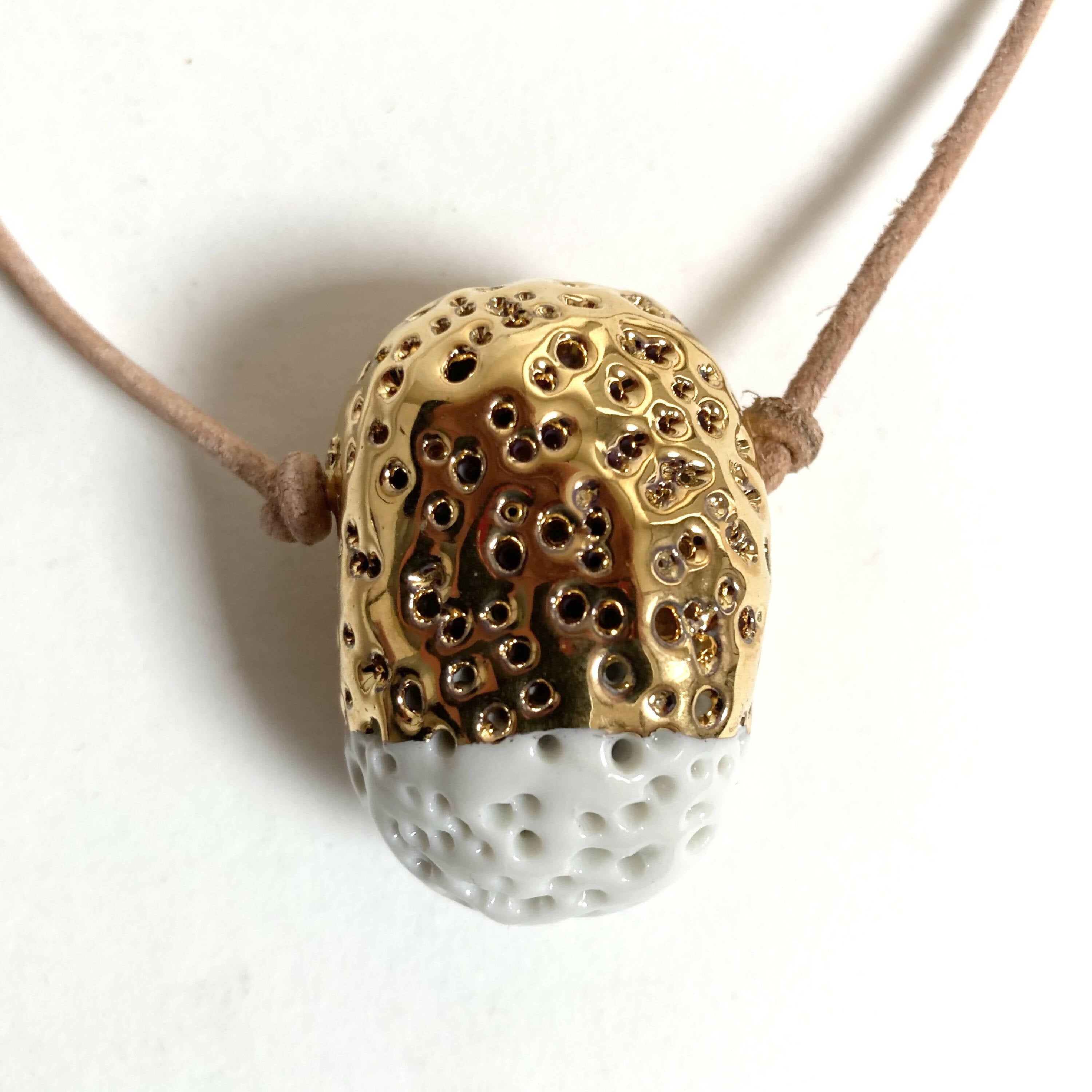 fnvKEVajGG | EMPREINTES Paris