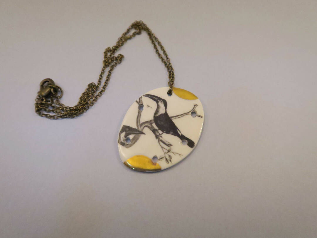 Pendentif Toucan, collection Histoire naturelle | EMPREINTES Paris