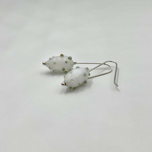 Boucles d'oreilles graines inspiré du murier blanc | EMPREINTES Paris - EMPREINTES Paris