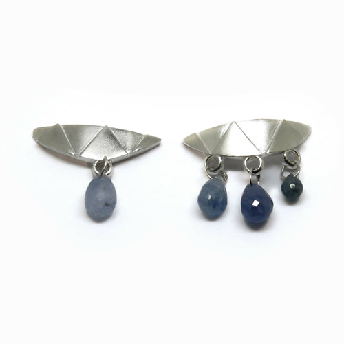 Boucles d'oreilles asymétriques saphirs naturels bleus | EMPREINTES Paris - EMPREINTES Paris