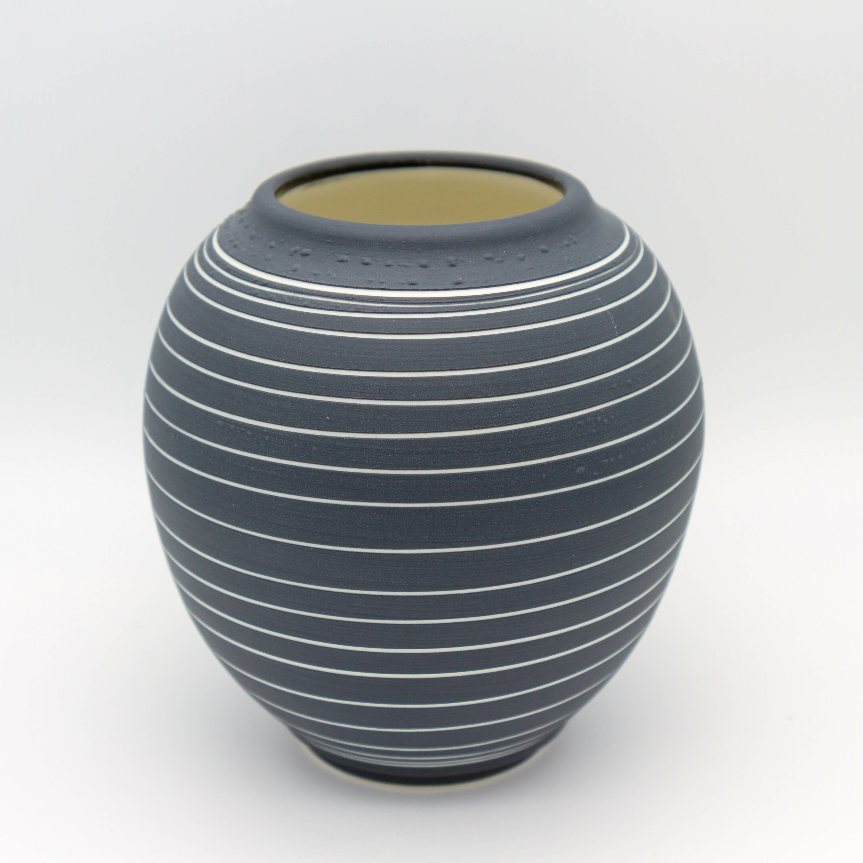 Vase porcelaine Stries petit modèle | EMPREINTES Paris | EMPREINTES Paris
