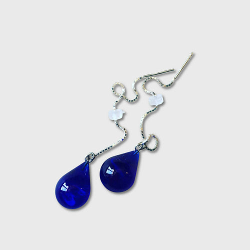 Boucles d'oreilles perles de pluie bleu marine | EMPREINTES Paris - EMPREINTES Paris