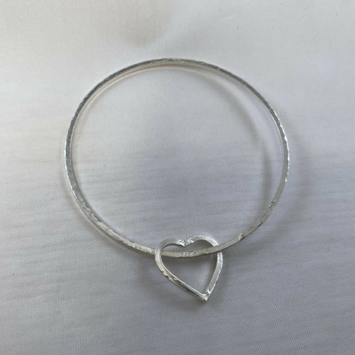 b5Rsz0sSIi | EMPREINTES Paris - EMPREINTES Paris