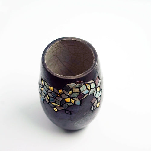 Vase noir avec motifs de losanges | EMPREINTES Paris - EMPREINTES Paris