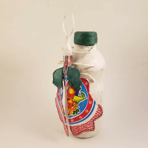 Sculpture papier Un papillon sur la bouteille | EMPREINTES Paris - EMPREINTES Paris