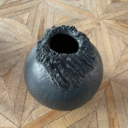 Pot sculpture Black Land | EMPREINTES Paris - EMPREINTES Paris
