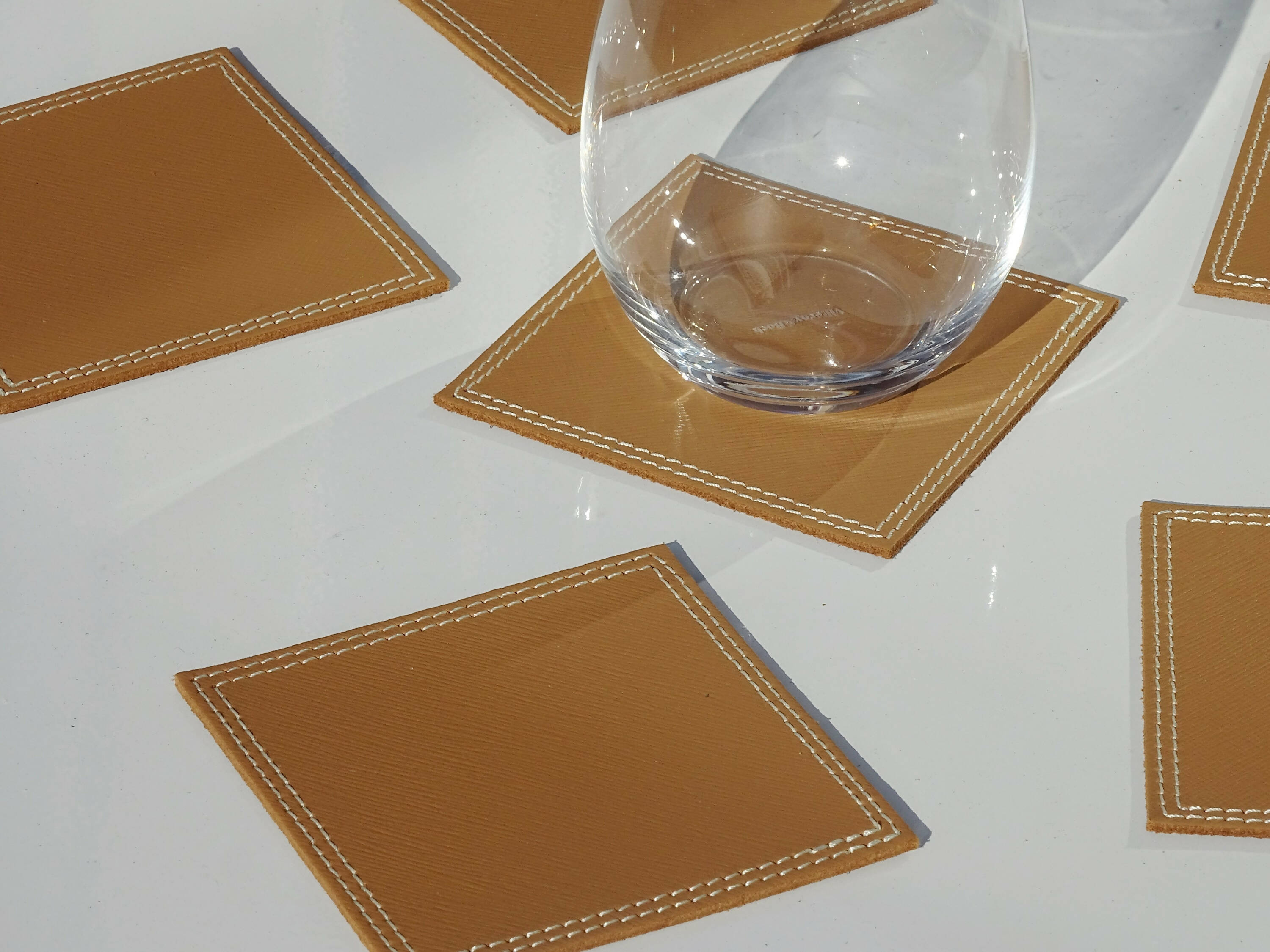 Lot de 6 sous verres en cuir Camel | EMPREINTES Paris