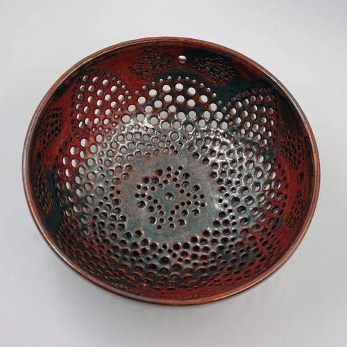 coupe_en_gres_ou_bol_a_trous_rouge_et_teadust_potje | EMPREINTES Paris - EMPREINTES Paris