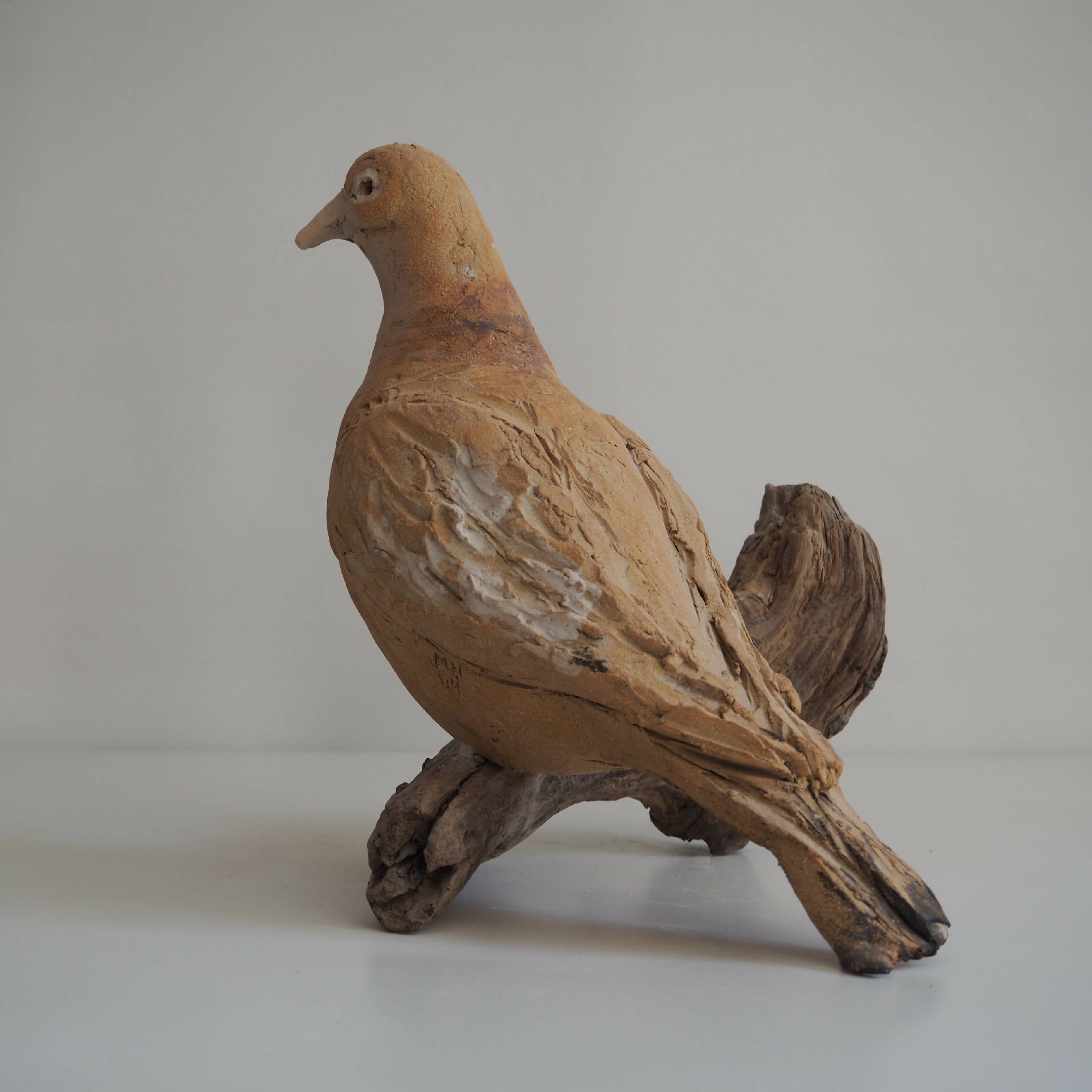 Sculpture Pigeon roux sur bois | EMPREINTES Paris | EMPREINTES Paris