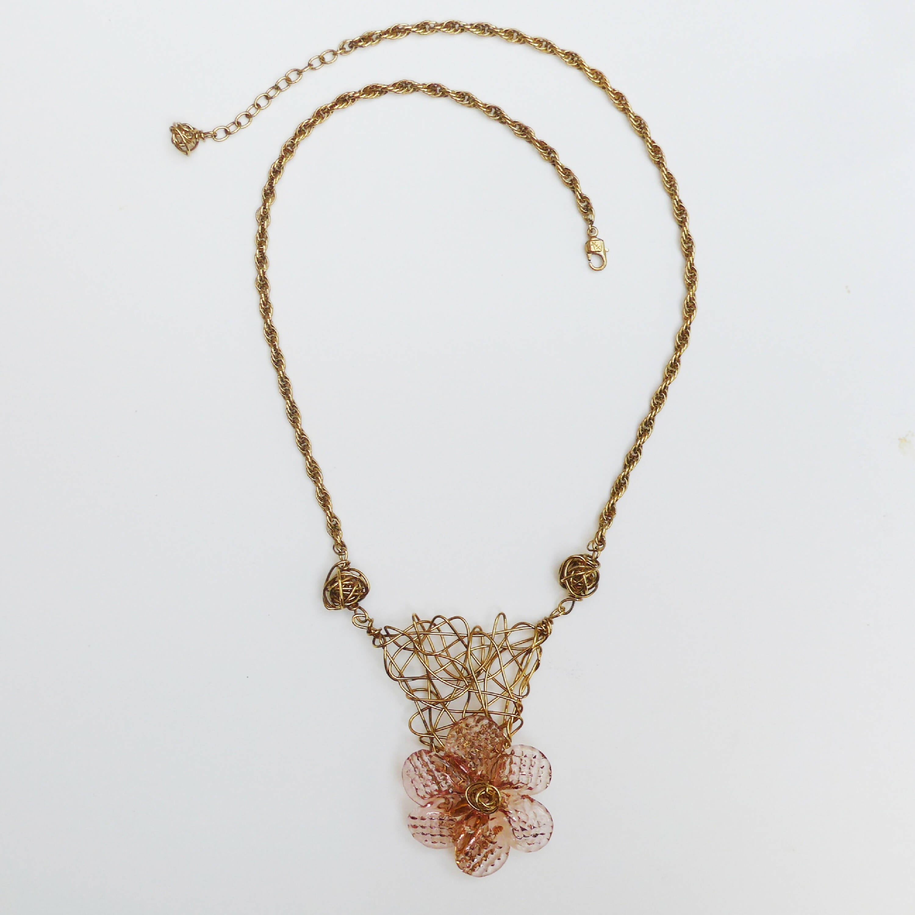 Collier pendentif fleur Rose TREILLE | EMPREINTES Paris | EMPREINTES Paris