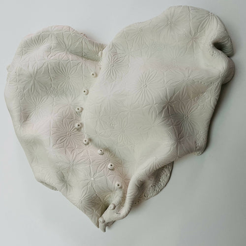 bas_relief_tableau_collection_coeur_porcelaine_dentelle_1_guenaelle_grassi copie | EMPREINTES Paris - EMPREINTES Paris