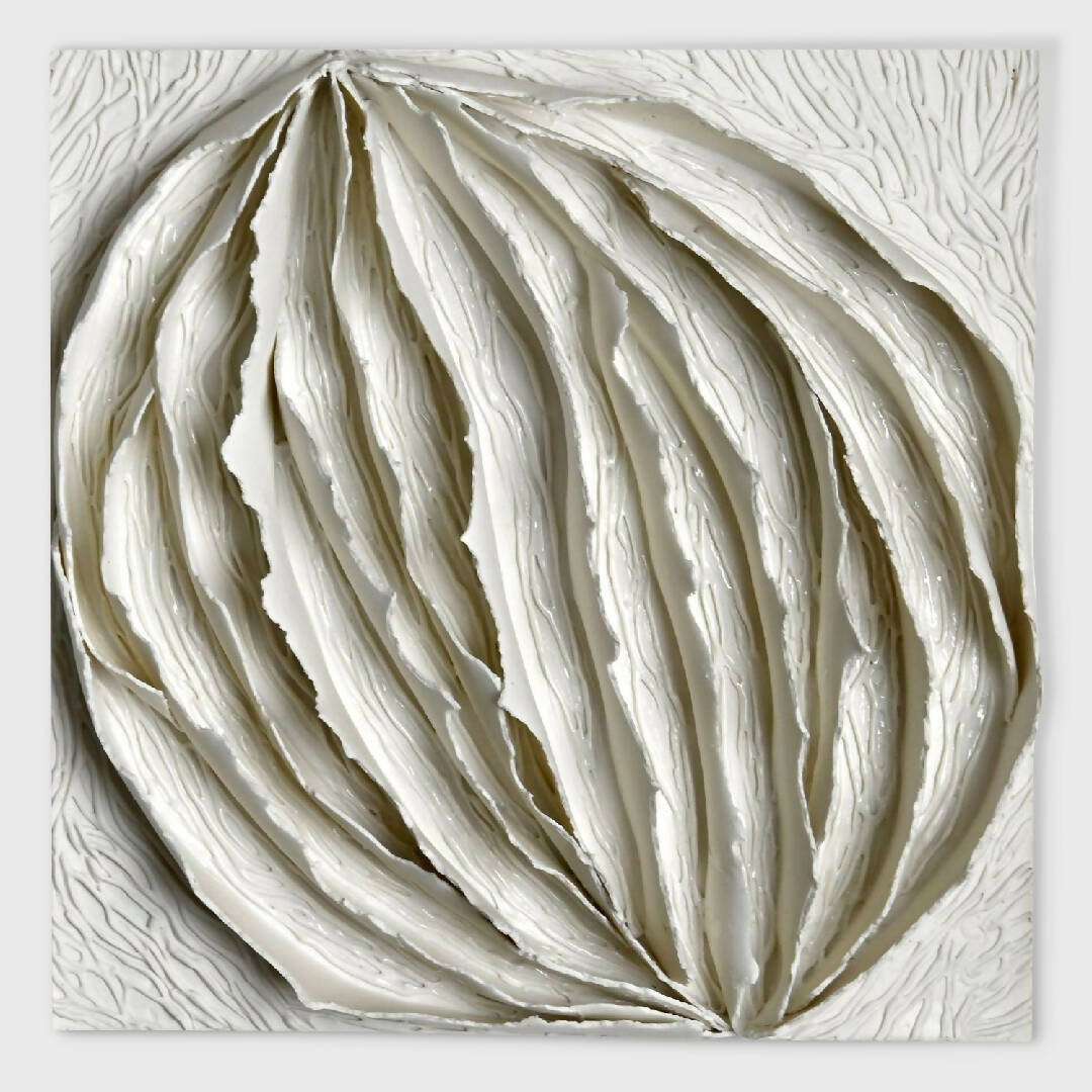 Bas relief tableau papier porcelaine collection écorce Noisette | EMPREINTES Paris | EMPREINTES Paris