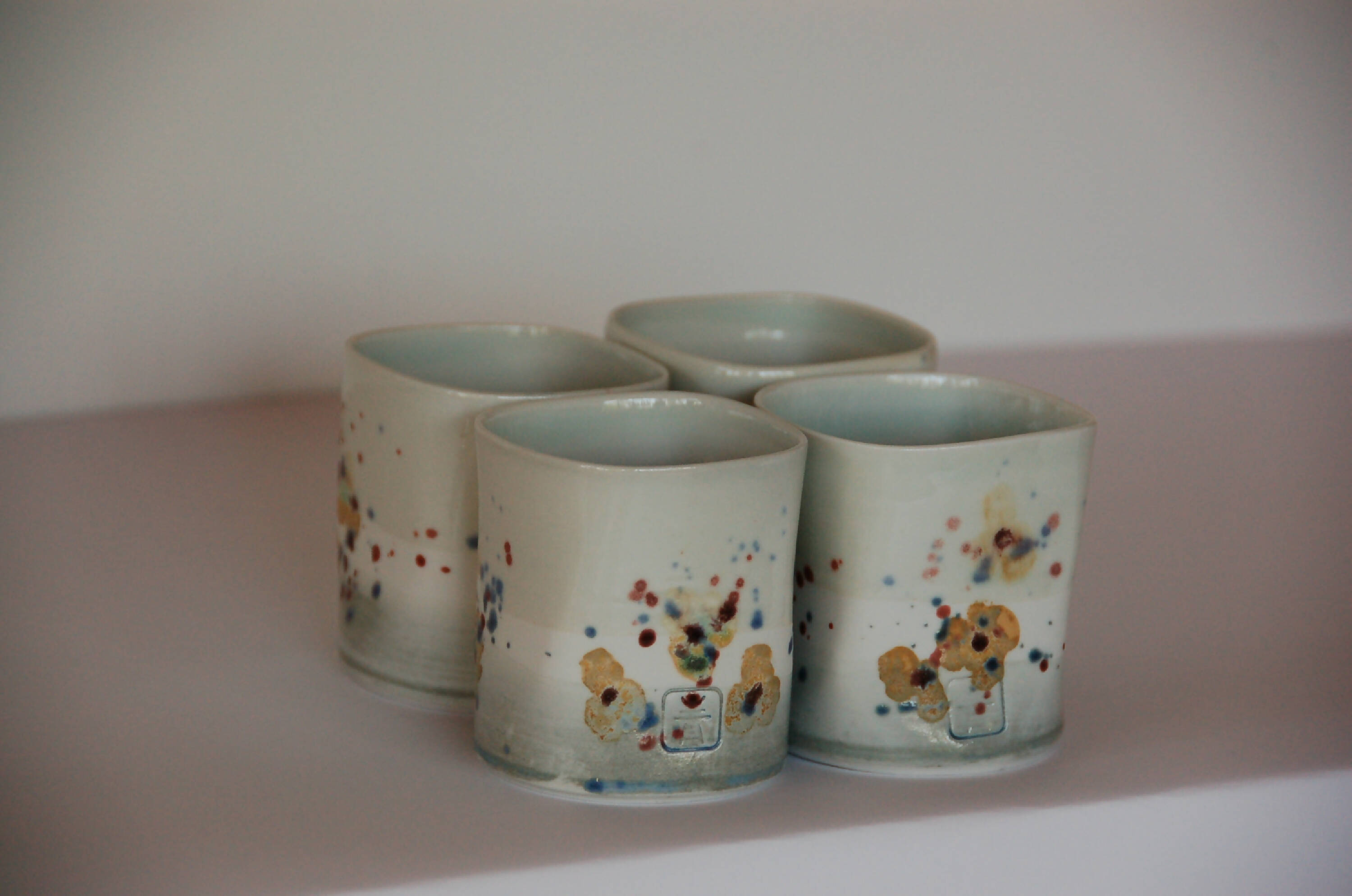 Tasse à café carrée en porcelaine | EMPREINTES Paris