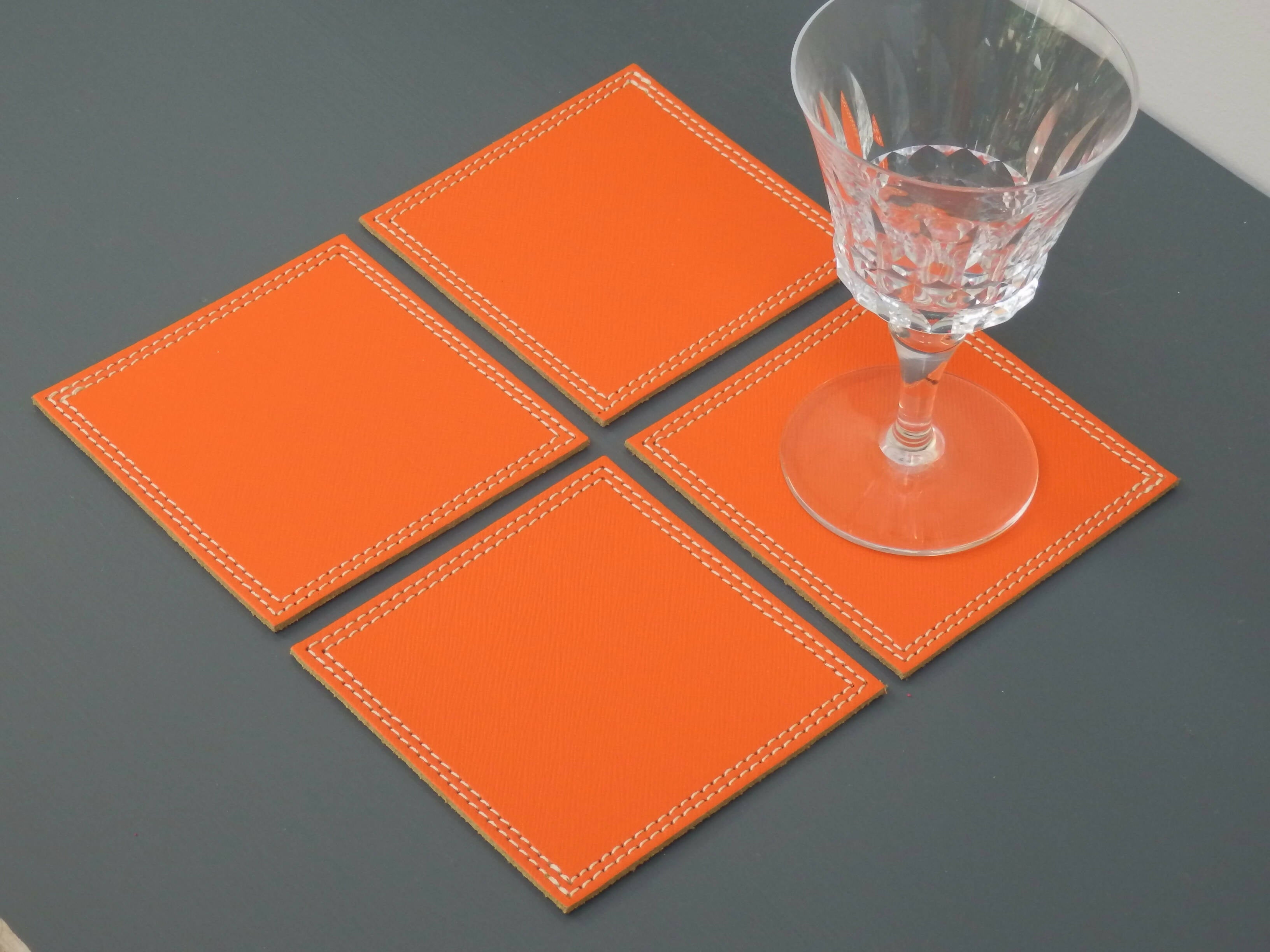 Lot de 6 sous verres en cuir Orange | EMPREINTES Paris