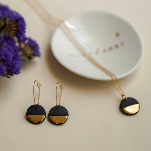 Créoles Soleil d'Or en porcelaine noire | EMPREINTES Paris - EMPREINTES Paris