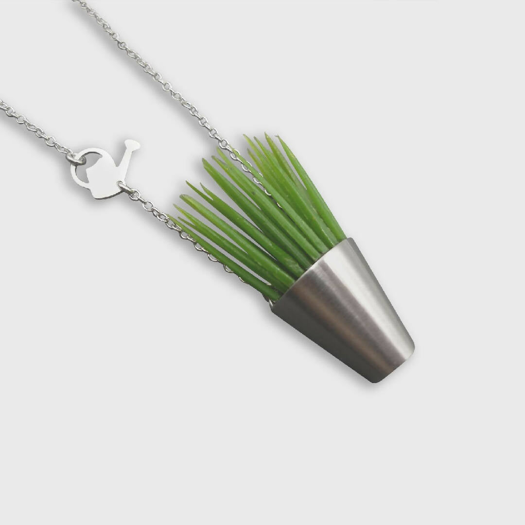 Collier herbe et arrosoir | EMPREINTES Paris