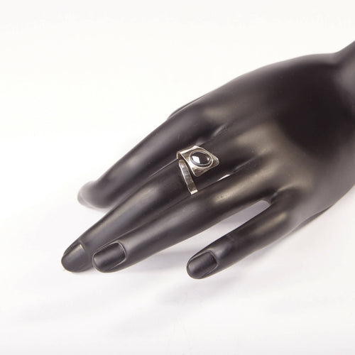 Bague ROMAE en argent avec une hématite. | EMPREINTES Paris - EMPREINTES Paris