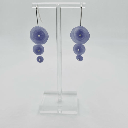 Boucles d'oreilles ricochets bleu violet clair opalescent | EMPREINTES Paris - EMPREINTES Paris