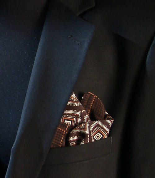 Pochette soie homme- graphique brun | EMPREINTES Paris - EMPREINTES Paris