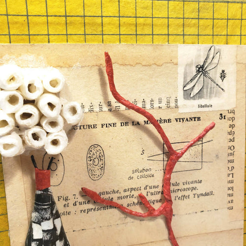 Sculpture Le livre jaune et insecte | EMPREINTES Paris - EMPREINTES Paris