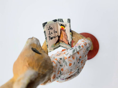 Sculpture en papier Gary le kangourou voyageur | EMPREINTES Paris - EMPREINTES Paris