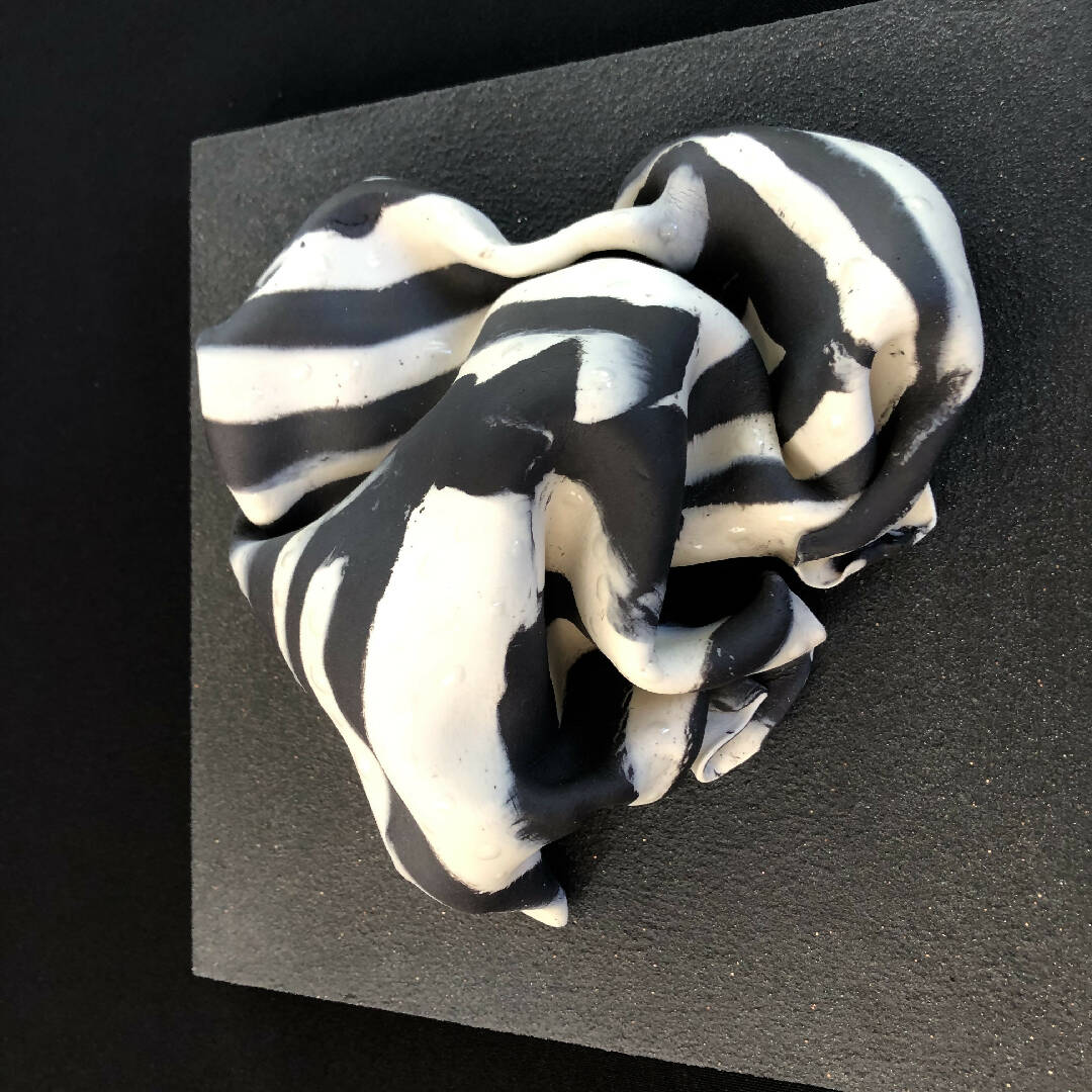 Bas relief tableau collection cœur porcelaine graphique 4 | EMPREINTES Paris