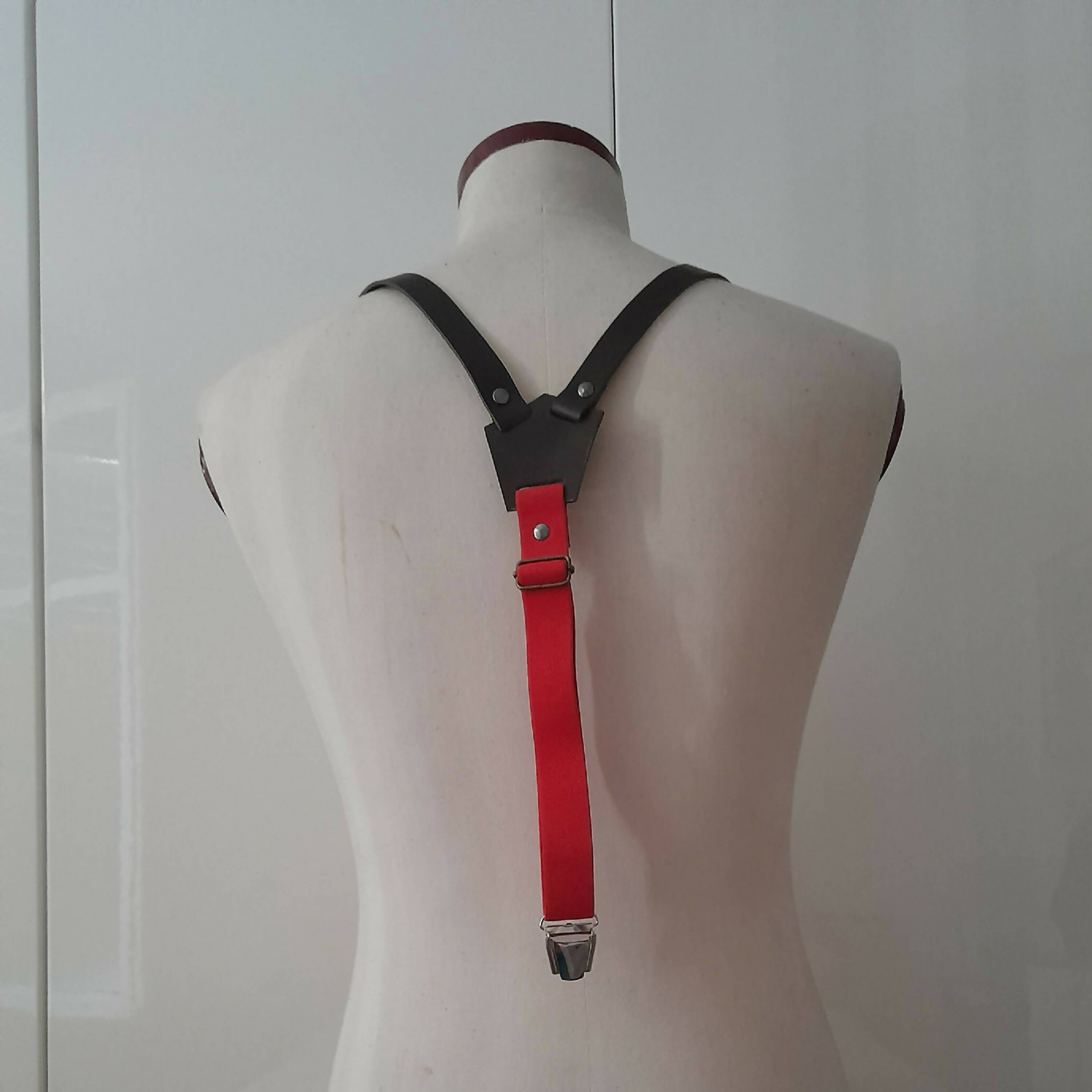 Bretelles fines lanières en cuir collection fil rouge | EMPREINTES Paris | EMPREINTES Paris