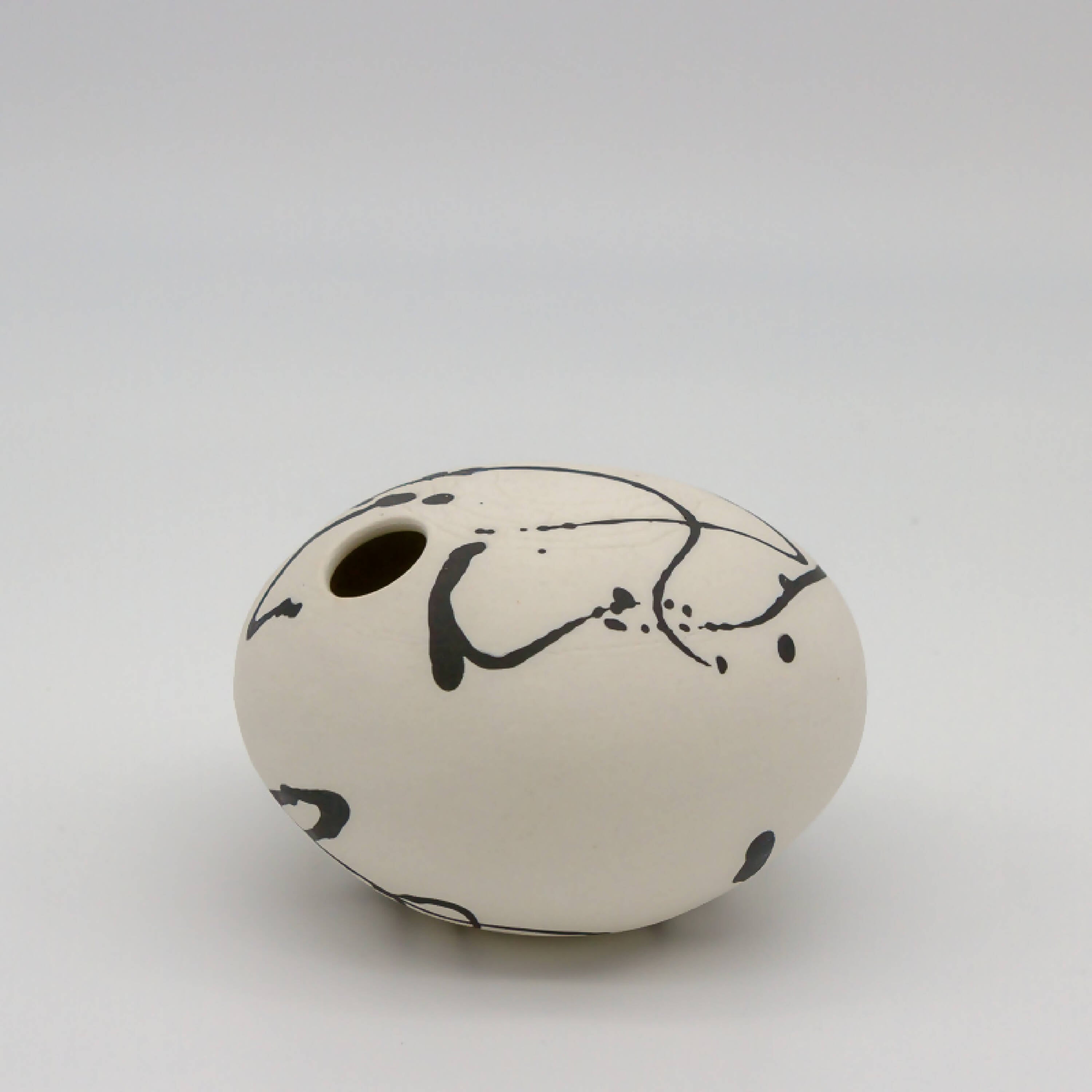 Galet soliflore lignes noires | EMPREINTES Paris