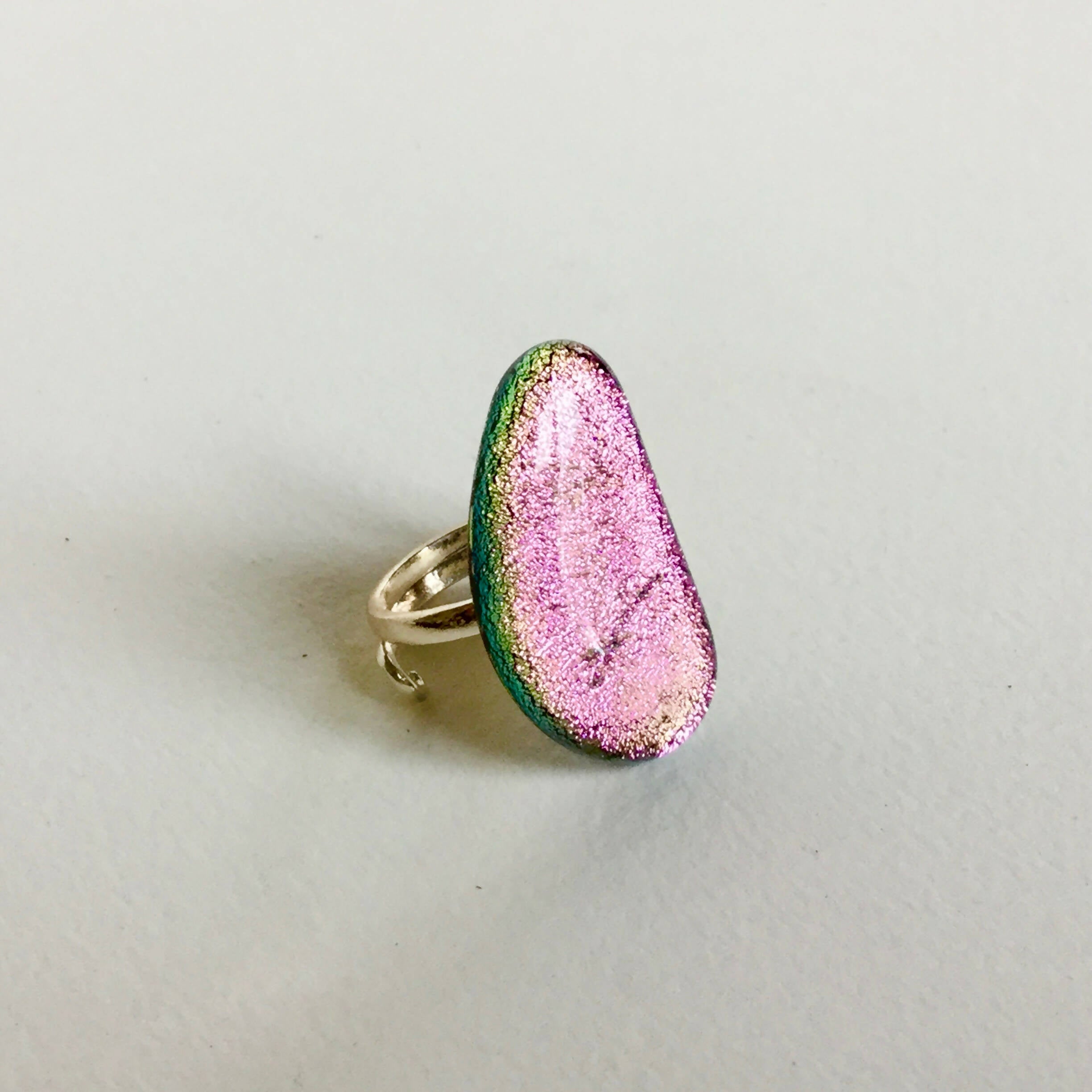 Bague FÈVE dichroïque rose | EMPREINTES Paris