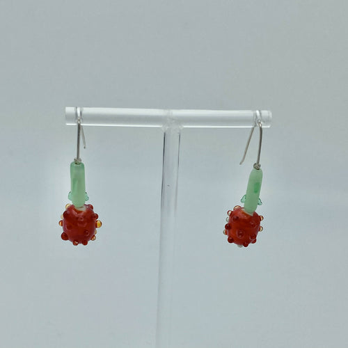 Boucles d'oreilles fruits rouges et tiges vertes | EMPREINTES Paris - EMPREINTES Paris