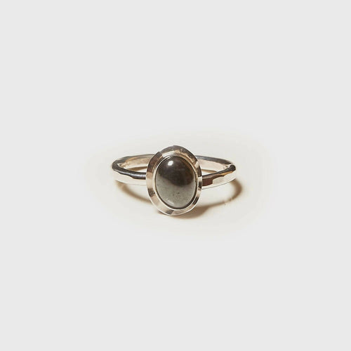 Bague CLASSICA en argent avec une hématite. | EMPREINTES Paris - EMPREINTES Paris