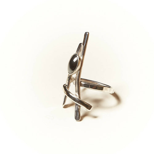 Bague LA BELLE PARISIENNE en argent avec une hématite. | EMPREINTES Paris - EMPREINTES Paris