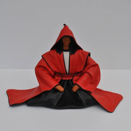 Sculpture Samouraï à genoux rouge | EMPREINTES Paris - EMPREINTES Paris