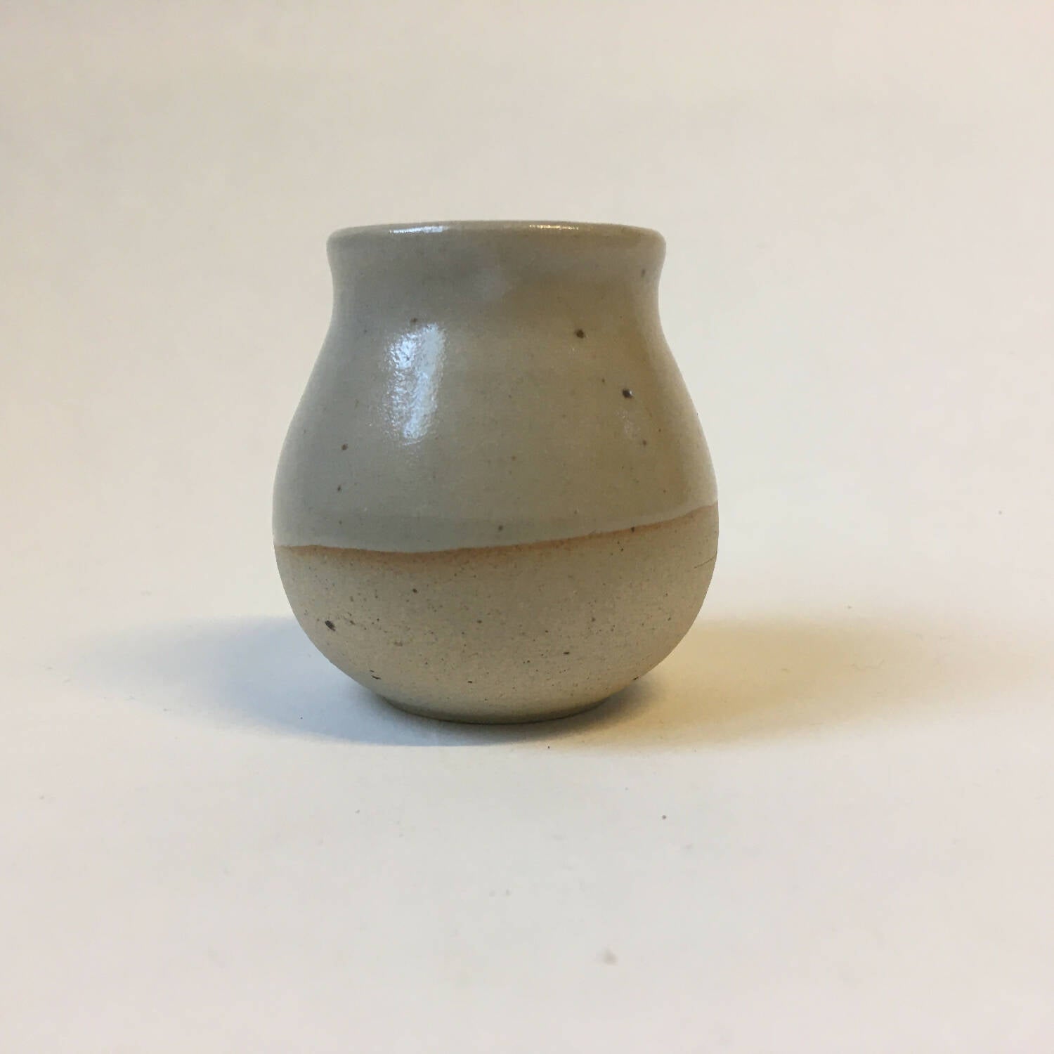 Petit Vase Beige n°1 en grès | EMPREINTES Paris