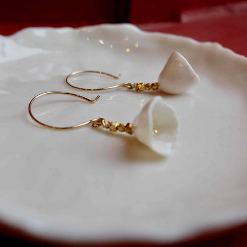 Boucles d'oreilles dorées clochettes en porcelaine | EMPREINTES Paris - EMPREINTES Paris